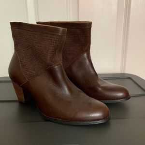 Brown ankle boots